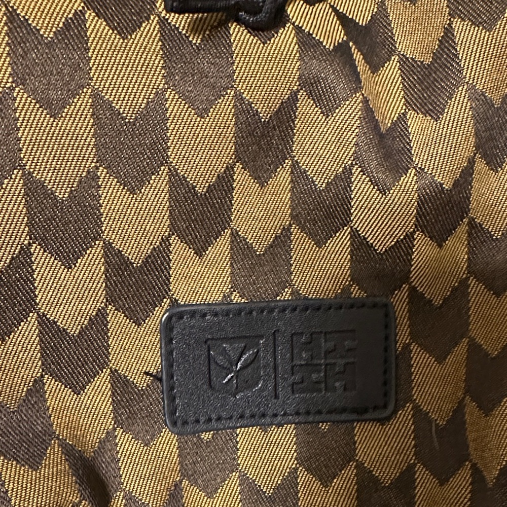 Hawaii’s Finest Drawstring Shoulder Bag – Yellow/Brown Geometric Print - Picture 3 of 3